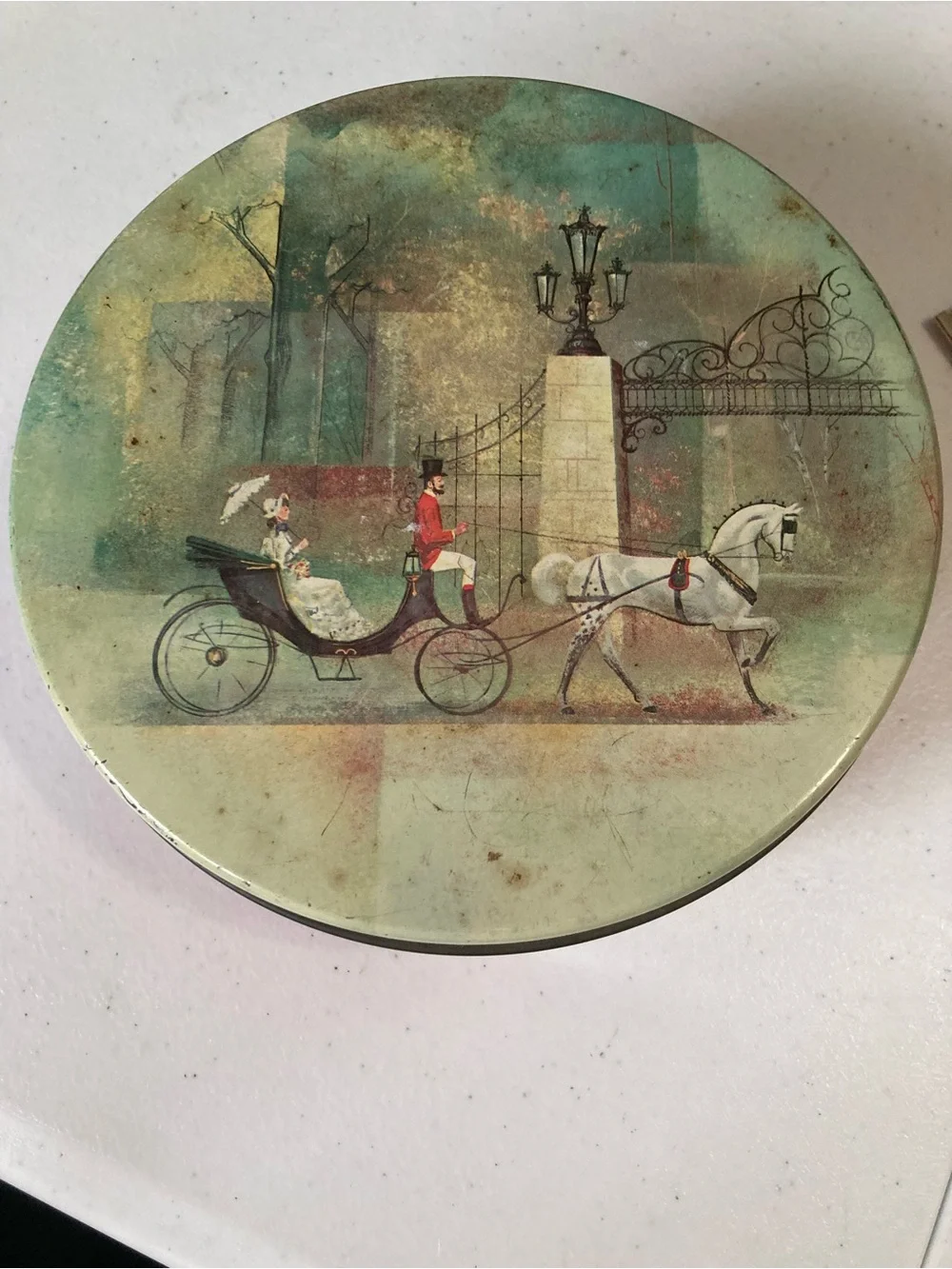Vintage Horse and Carriage Round Candy Cookie Tin 7 in